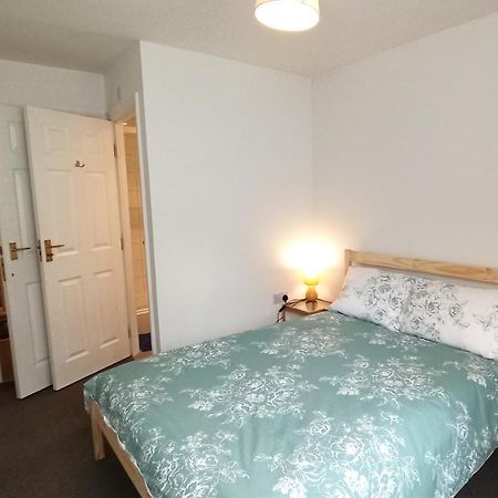Bright, Chilled Ensuite Db Room In A Shared Flat! 伦敦 外观 照片