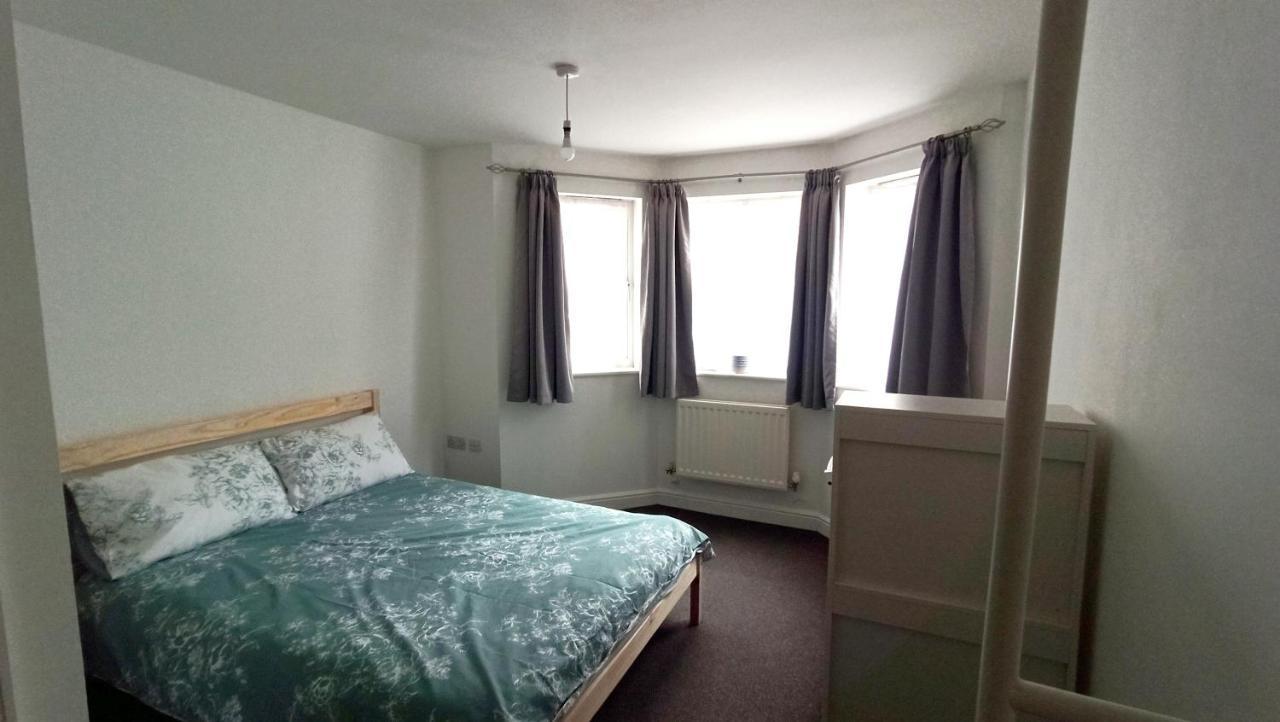 Bright, Chilled Ensuite Db Room In A Shared Flat! 伦敦 外观 照片